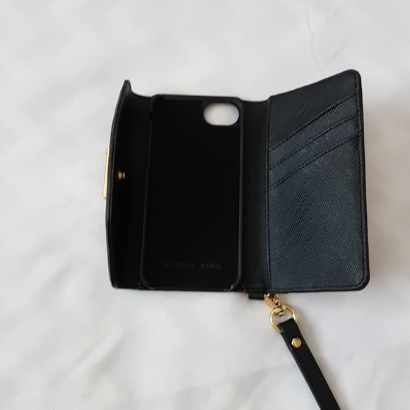 Michael Kors phone case and wallet for iPhone 5 - Picture 2 of 4